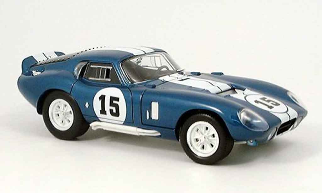 Shelby Cobra Daytona 1/18 Yat Ming Daytona bleu 1965 miniature