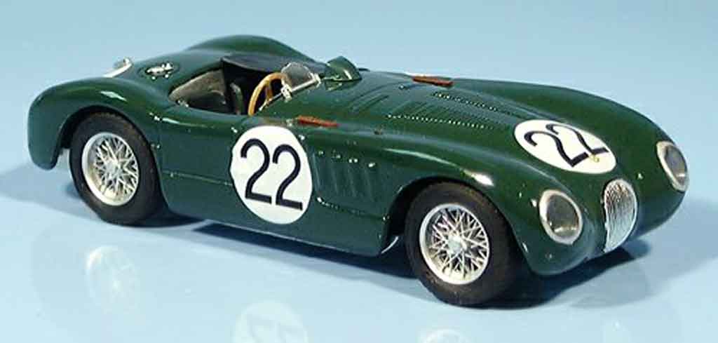 Jaguar C-Type 1/43 Brumm no. 22 moss fairman le mans 1951 miniature