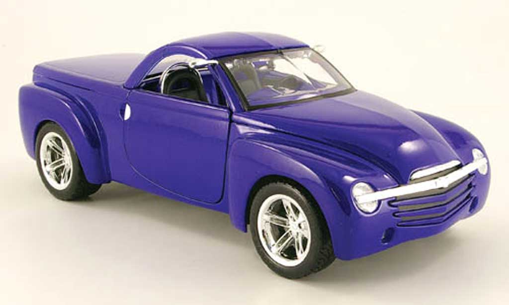 Chevrolet SSR 1/18 Maisto concept bleu miniature