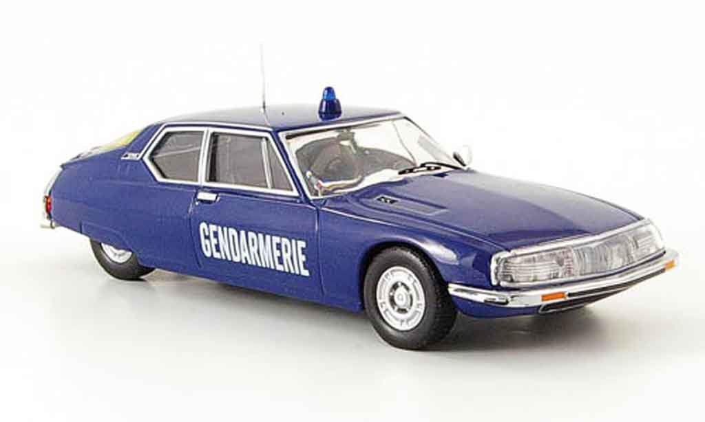 Citroen SM 1/43 IXO gendarmerie police frankreich 1973 miniature