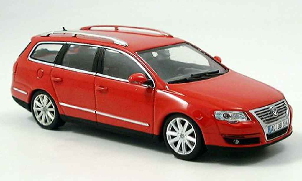 Volkswagen Passat 1/43 Minichamps variant red 2005 diecast model cars