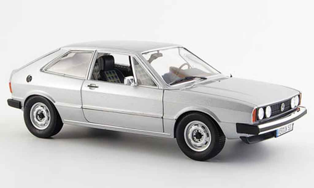 Volkswagen Scirocco GTI 1/18 Revell GTI (typ 53) grise 1976 miniature
