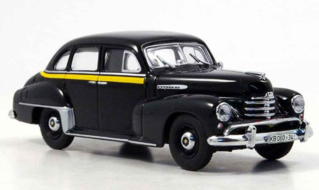 Opel Kapitan 1/43 Minichamps taxi 1951 miniature