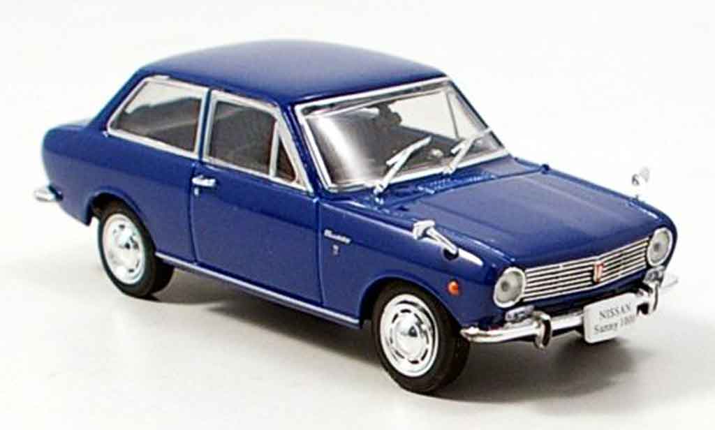 Nissan Sunny 1000 1/43 Norev bleu 1966 miniature
