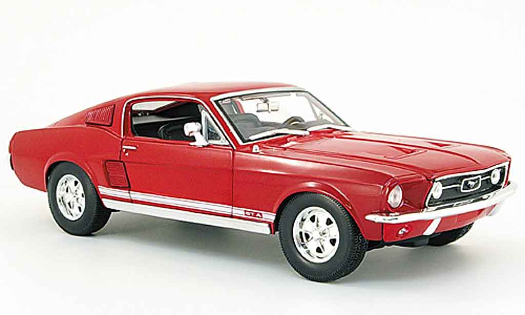 Ford Mustang 1967 1/18 Maisto 1967 gta fastback rouge miniature