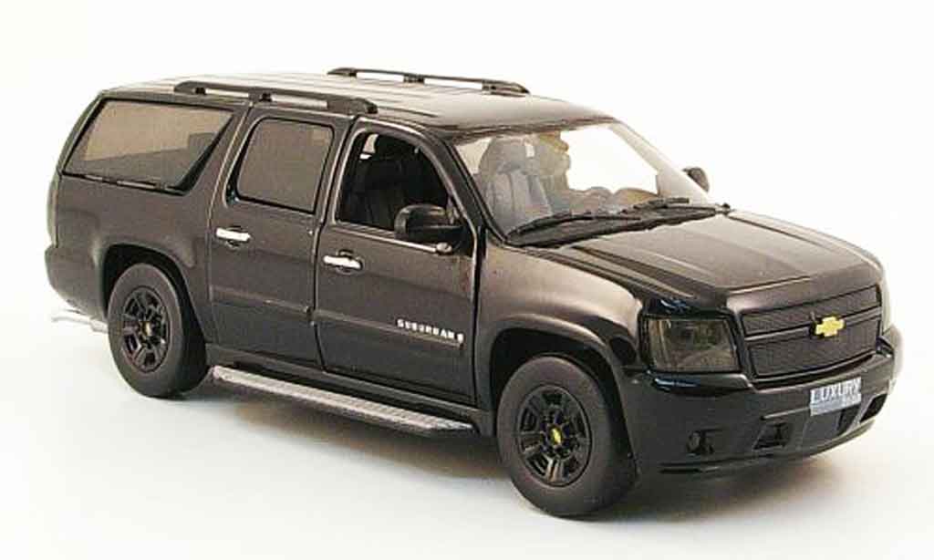Chevrolet Suburban 1/43 Luxury Die Cast noire Blackout Edition 2009 2010 miniature
