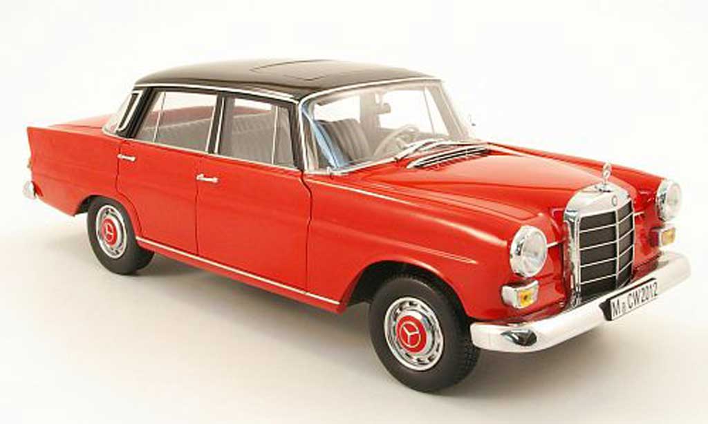 Mercedes 200 1/18 Norev (w110) rouge/noir 1966 miniature