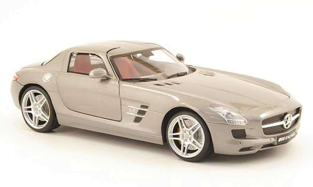 Mercedes SLS 1/18 Mondo Motors coupe amg grise miniature