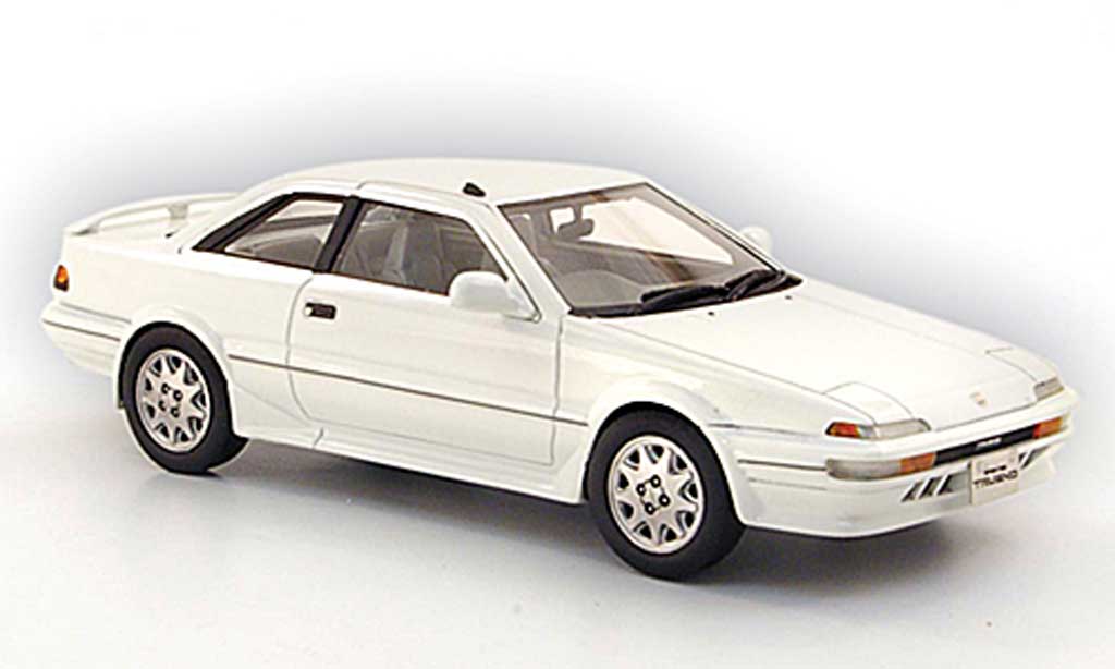 Toyota Trueno 1/43 Hi Story Sprinter GT Apex blanche RHD 1989 miniature
