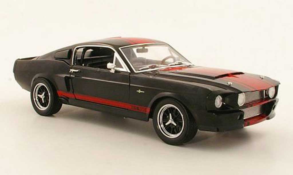 Shelby GT 500 1/18 Shelby Collectibles Super Snake noire/rouge miniature