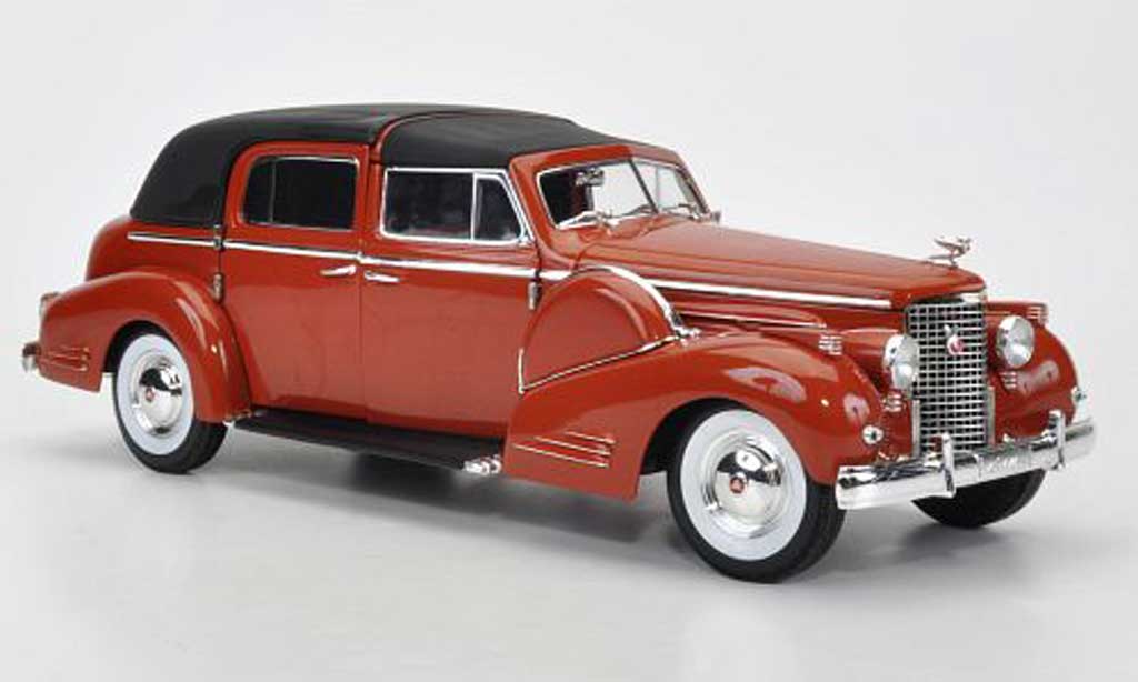 Cadillac Fleetwood 1/18 Signature V16 marron avec Radio 1938 miniature