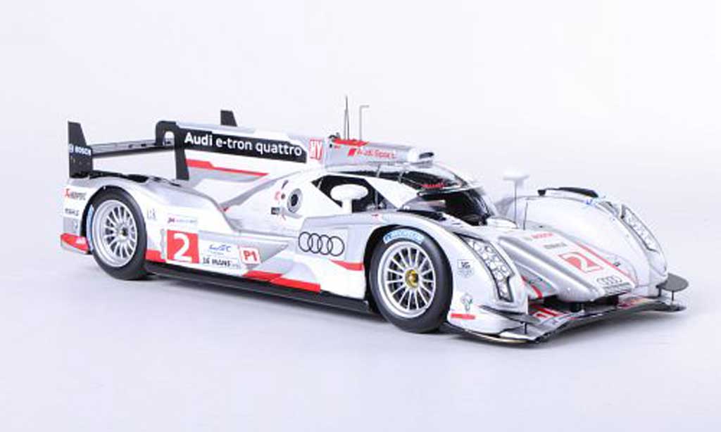 Audi R18 e-tron 1/43 Spark e-tron quattro No.2 Capello / Kristensen / McNish 24h Le Mans 2012 diecast model cars
