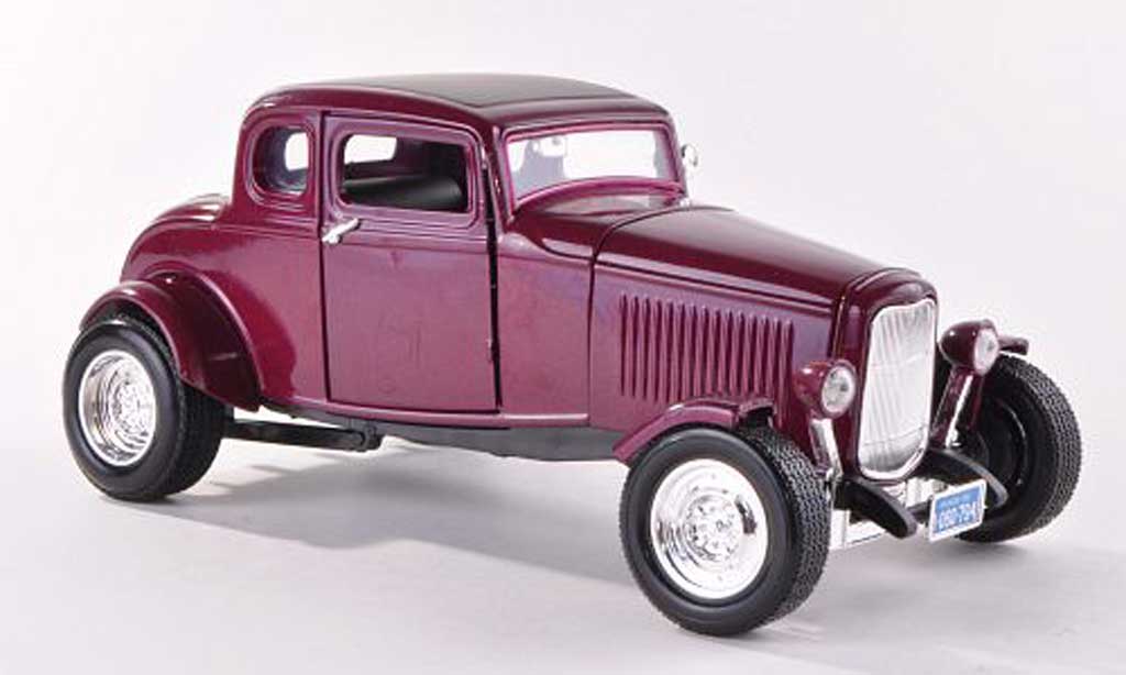 Ford 1932 1/18 Motormax Five-Window Coupe lila coche miniatura