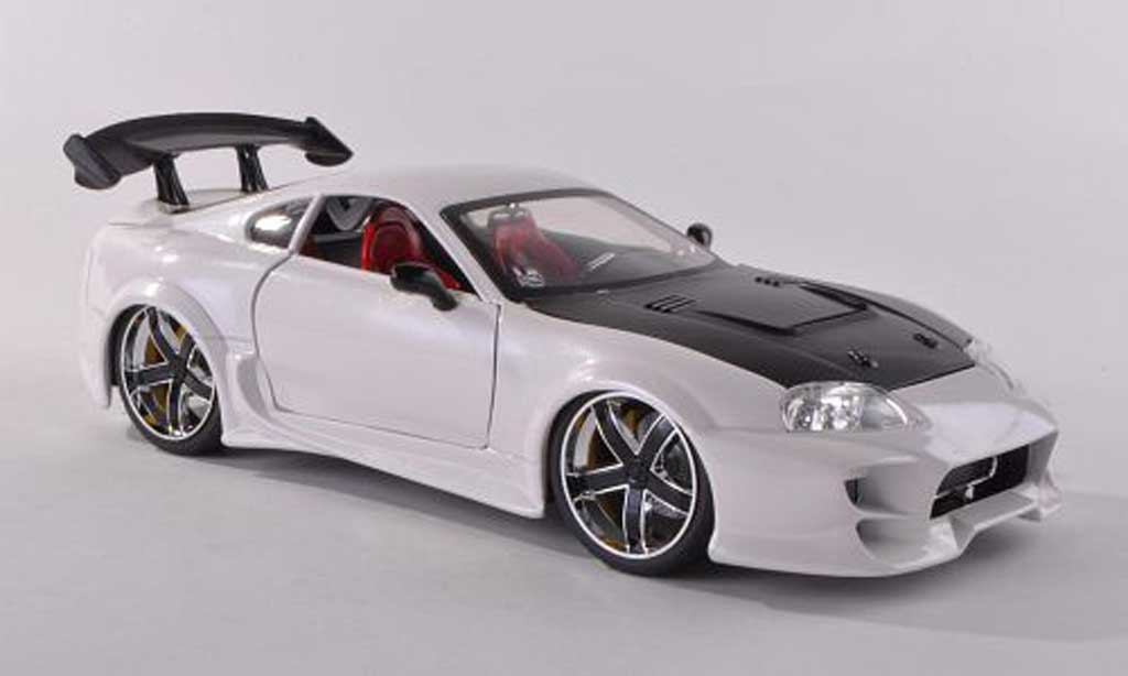 Toyota Supra 1/18 Jada Toys Toys blanche/carbon miniature