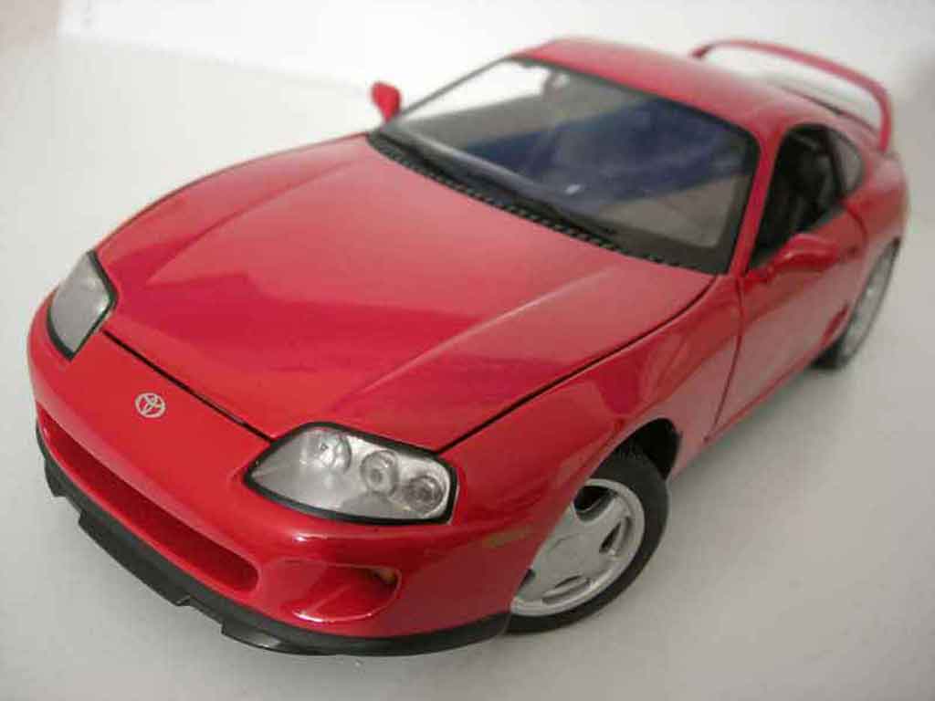 Toyota Supra 1/18 Kyosho mkiv rouge miniature