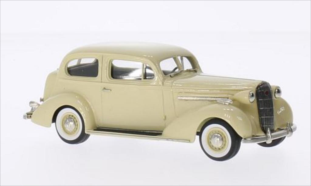 Buick Special 1/43 Brooklin Victoria Coupe M-48 beige 1936 miniature