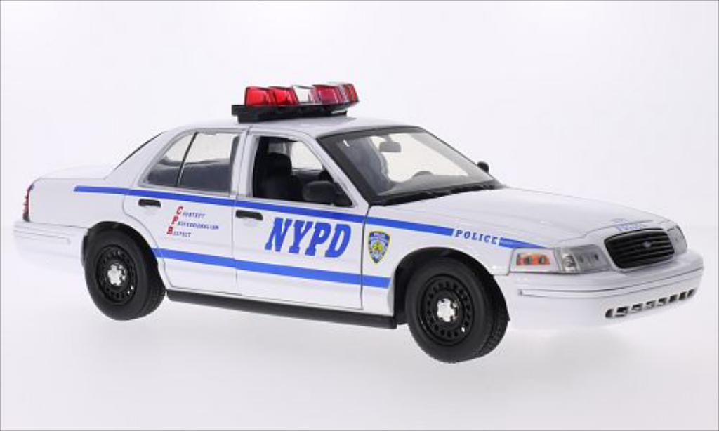 Ford Crown 1/18 Greenlight Victoria Police Interceptor NYPD 2001 diecast model cars