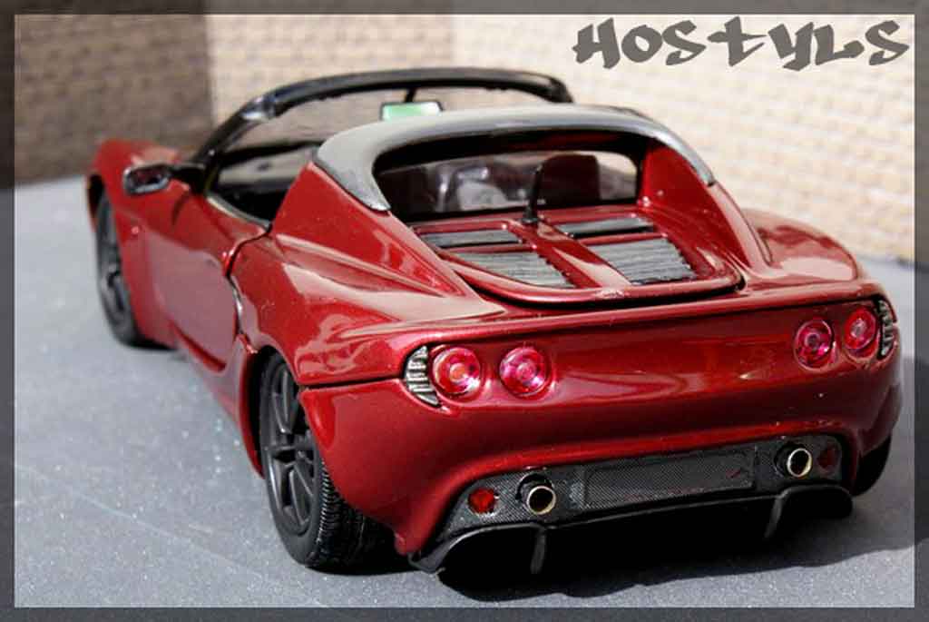 Lotus Elise 111S 1/18 Welly 111S red / carbon modellino in miniatura