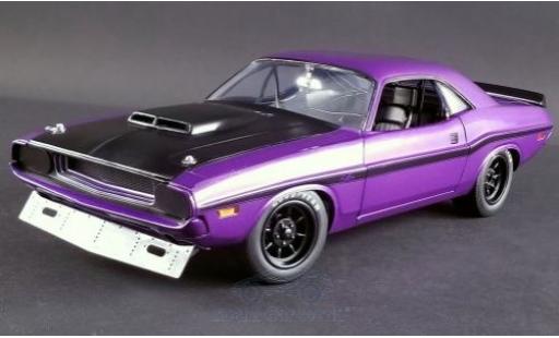 Dodge Challenger 1/18 ACME violette/noire 1970 miniature