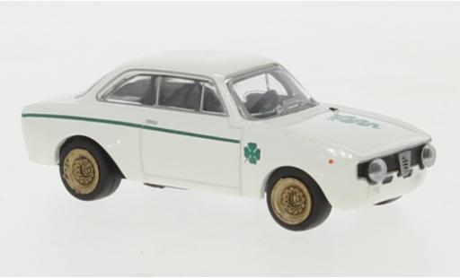 Alfa Romeo GT 1/87 Brekina A 1300 blanche 1965 miniature