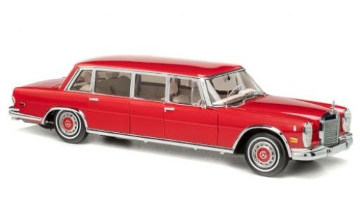 Mercedes 600 1/18 CMC Pullman (W100) rouge 1972 Roter Baron Charles M. Schulz miniature