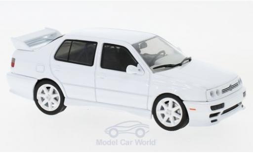 Volkswagen Jetta 1/43 Greenlight A3 blanche 1995 miniature