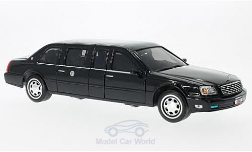 Cadillac Deville 1/24 Lucky Die Cast DeVille Presidental Limousine noire 2001 Standarten liegen bei miniature