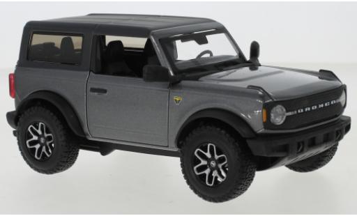 Ford Bronco 1/24 Maisto Badlands metallic-dunkelgrise/matt-noire 2021 miniature