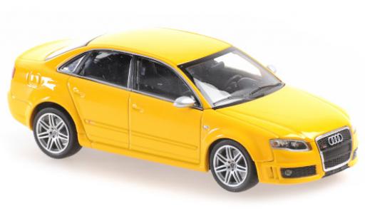 Audi RS4 1/43 Maxichamps jaune 2004 miniature