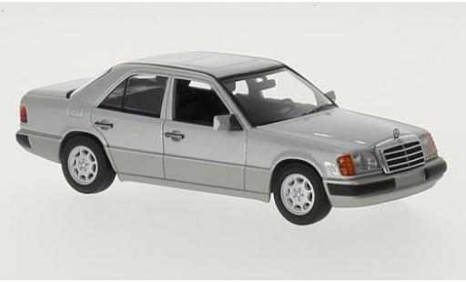 Mercedes 230 1/43 Maxichamps E (W124) grise 1991 miniature