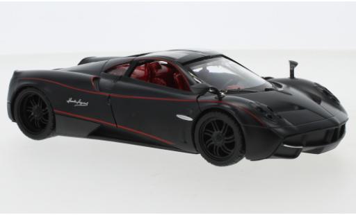 Pagani Huayra 1/24 Motormax matt-black/red diecast model cars