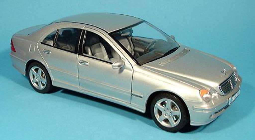 Mercedes Classe C 1/18 Welly grise 2001 miniature