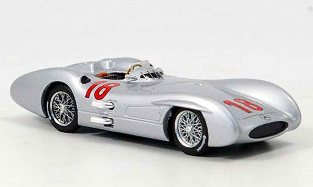Mercedes W 196 1/43 Brumm C No.18 J.M.Fangio GP Frankreich 1954 miniature