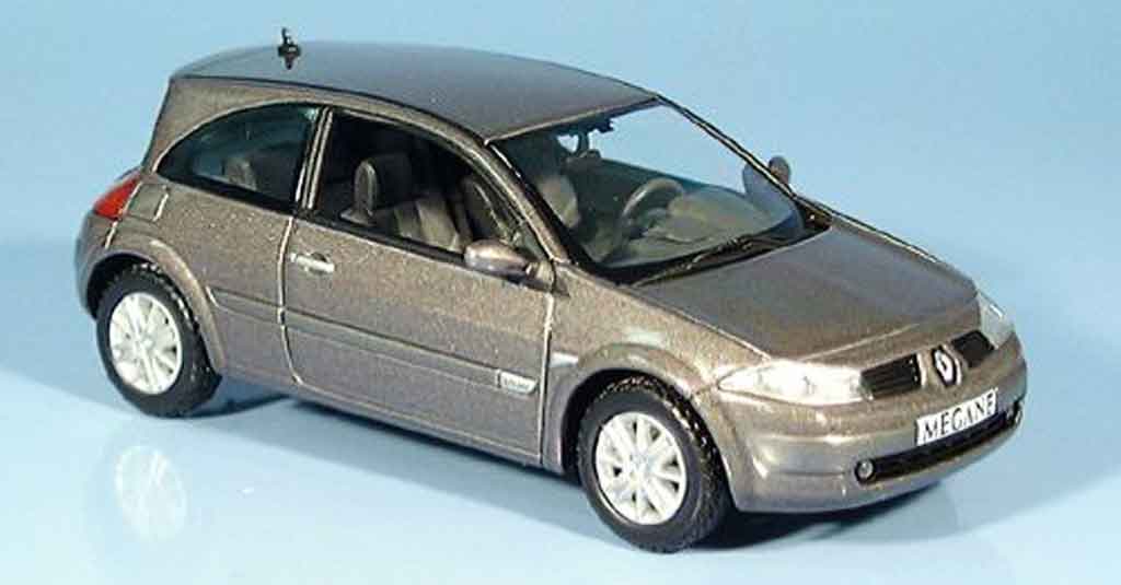 Renault Megane 1/43 Norev grise 2003 miniature