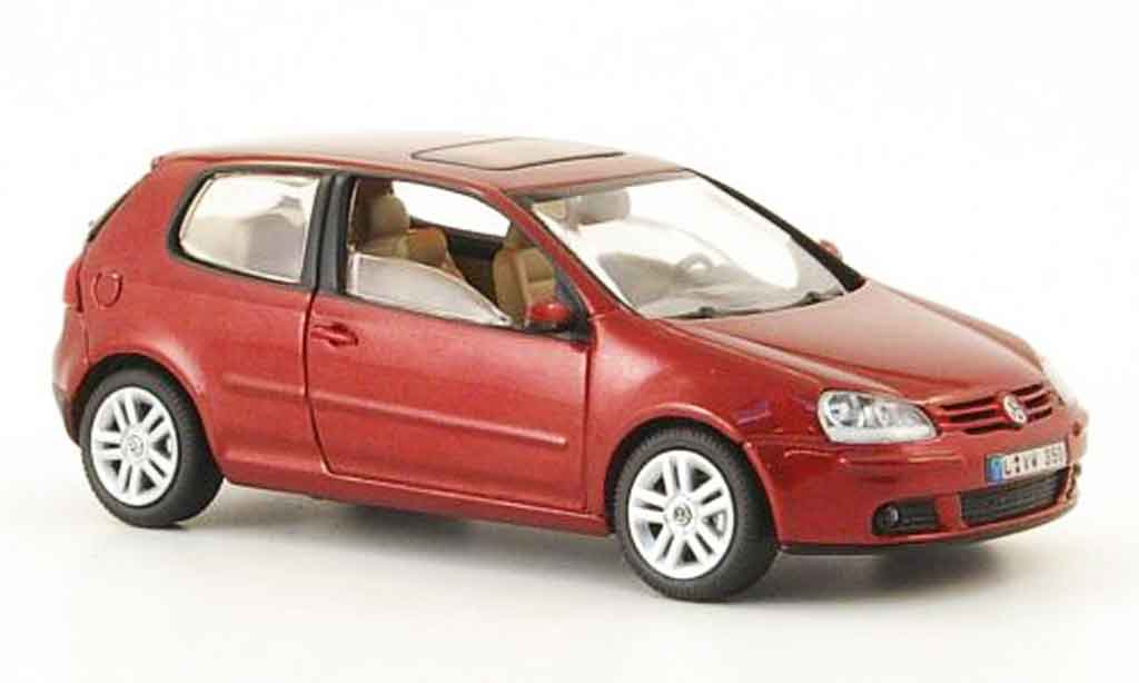 Volkswagen Golf V 1/43 Schuco V rouge 3 portes 2003 miniature
