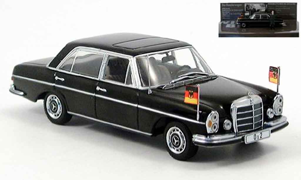 Mercedes 300 sel diecast blue #6