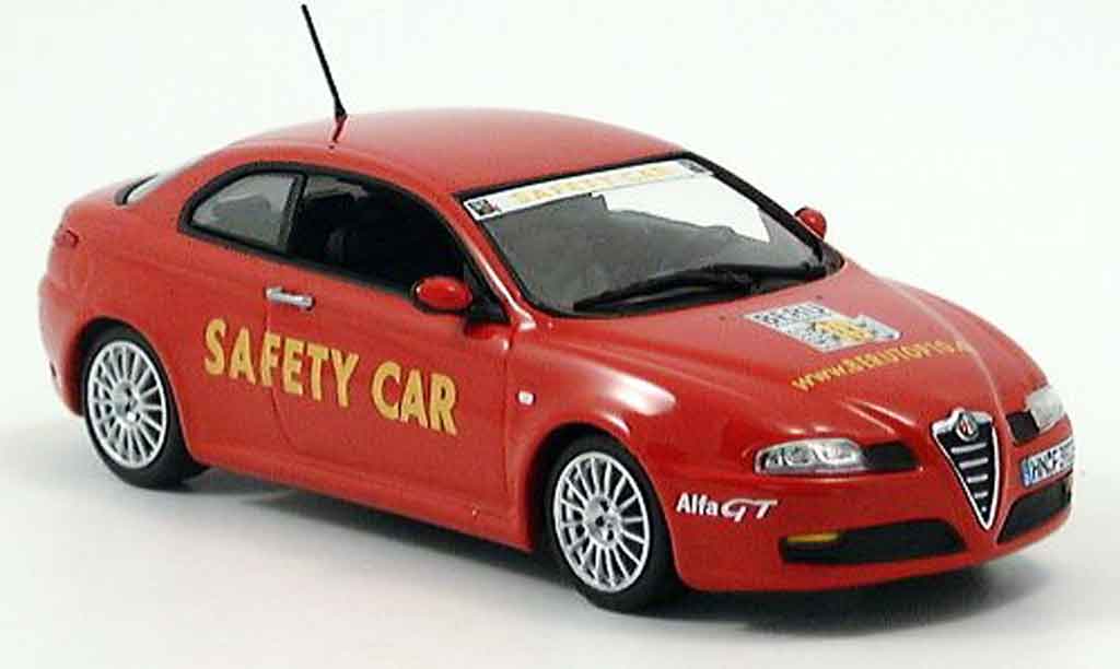 Alfa Romeo GT 1/43 Minichamps safety car beru top 10 2003 miniature