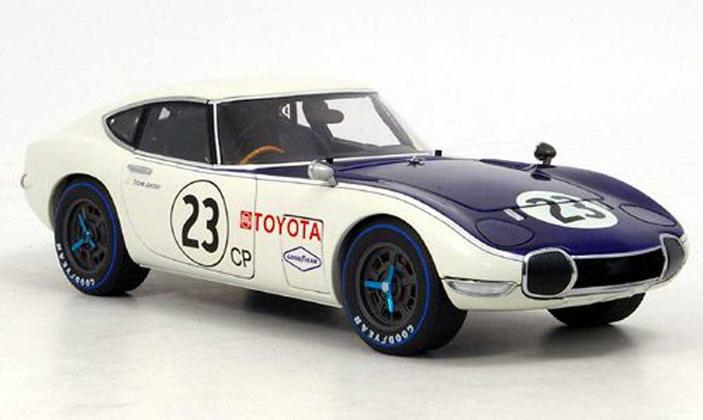 Diecast model cars Toyota 2000 GT SCCA 1/18 Autoart SCCA no. 23