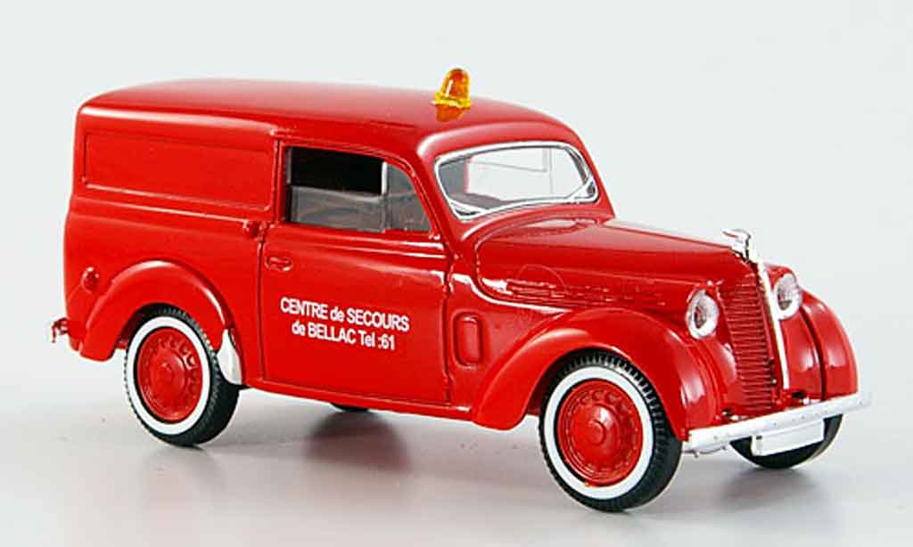 Renault Juvaquatre 1/43 Solido pompier miniature