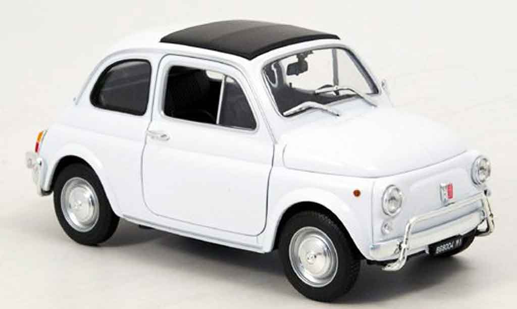 Fiat 500 1/18 Welly blanche 1957 miniature