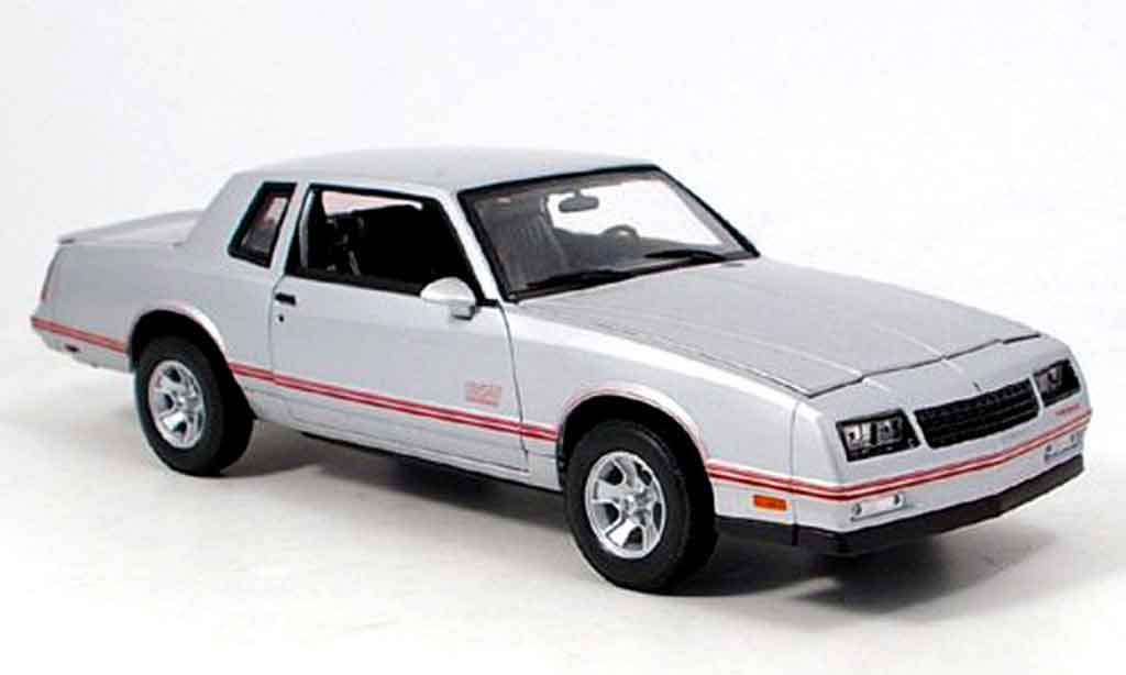 Chevrolet Monte Carlo 1/18 Welly ss grise miniature