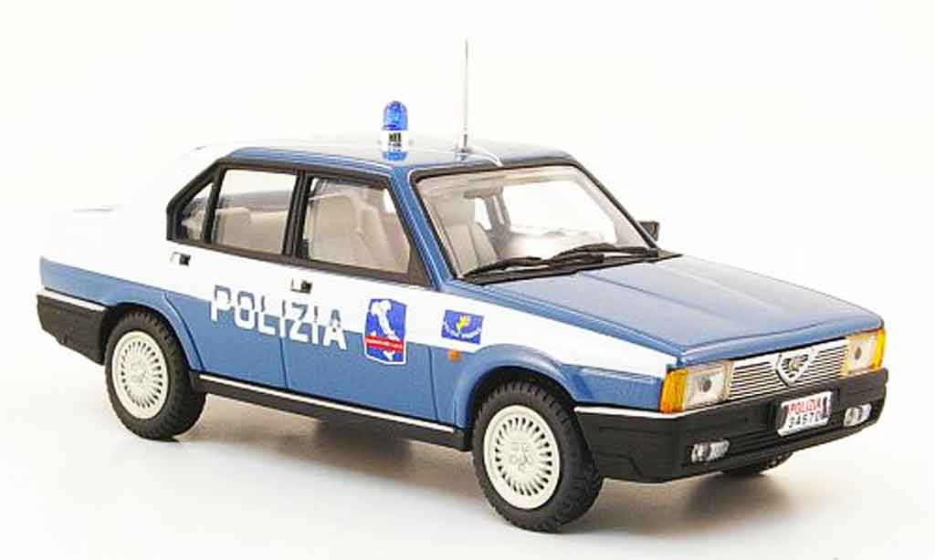 Alfa Romeo 90 1/43 Pego berline autostrada police 1984 miniature