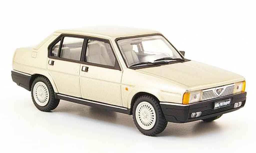 Alfa Romeo 90 1/43 Pego super beige 1984 miniature
