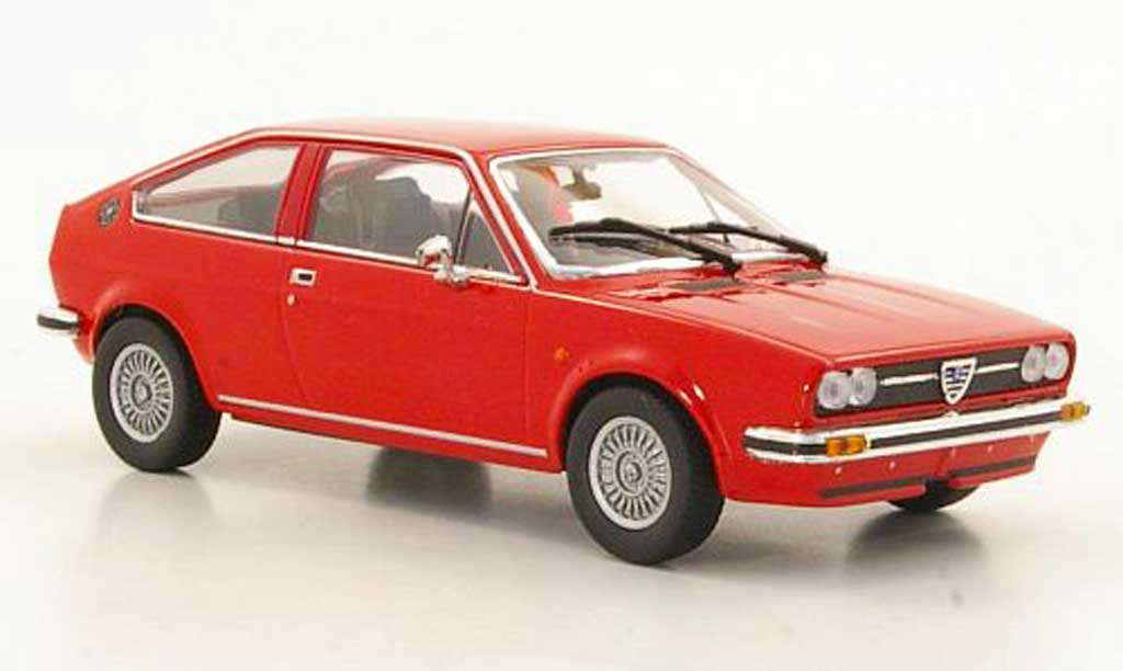 Alfa Romeo Alfasud 1/43 Minichamps Sprint rouge 1976 miniature