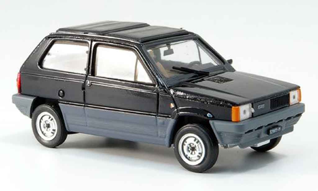 Fiat Panda 1/43 Brumm 45 noire avec capote Doppelfaltdach 1981 miniature
