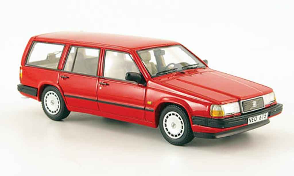 Volvo 940 1/43 Neo GL Kombi rouge 1992 miniature