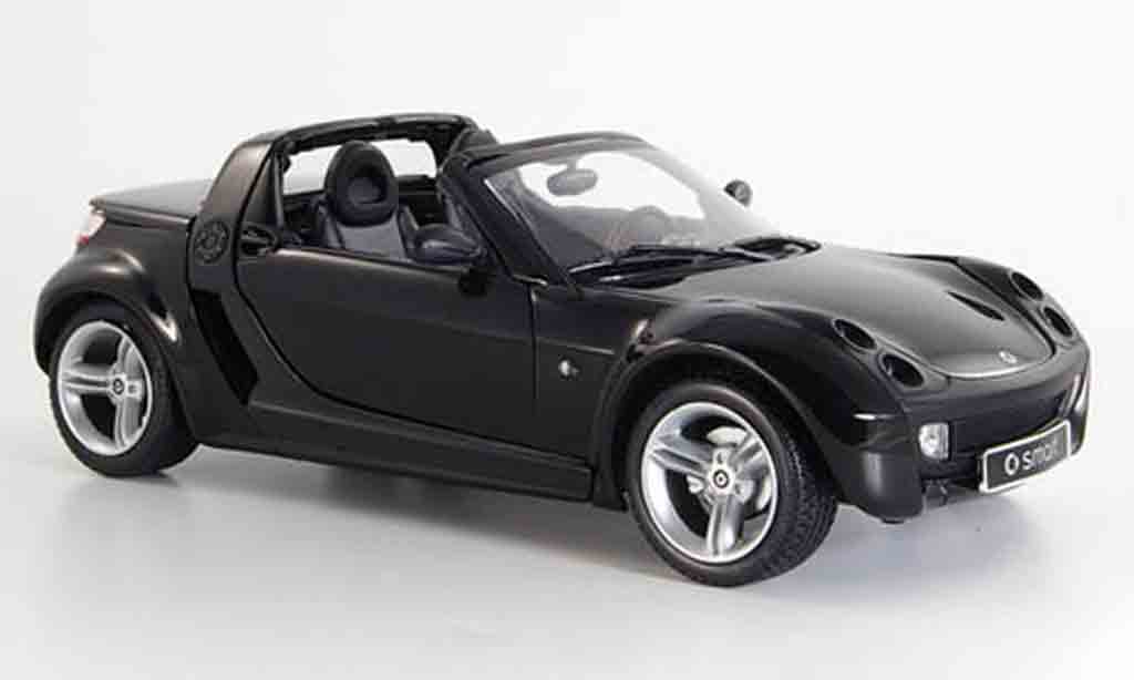 Smart Roadster 1/18 Kyosho noire 2003 miniature