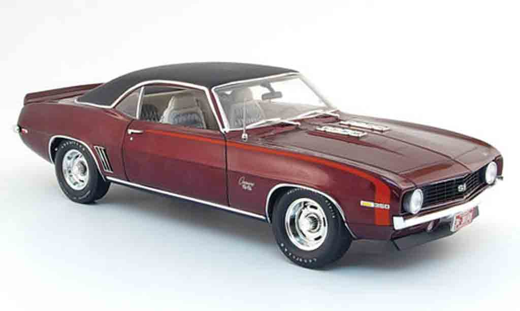 Chevrolet Camaro SS 1/18 Highway 61 SS 350 rouge noire 1969 miniature
