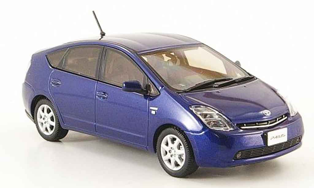 toyota prius diecast model car