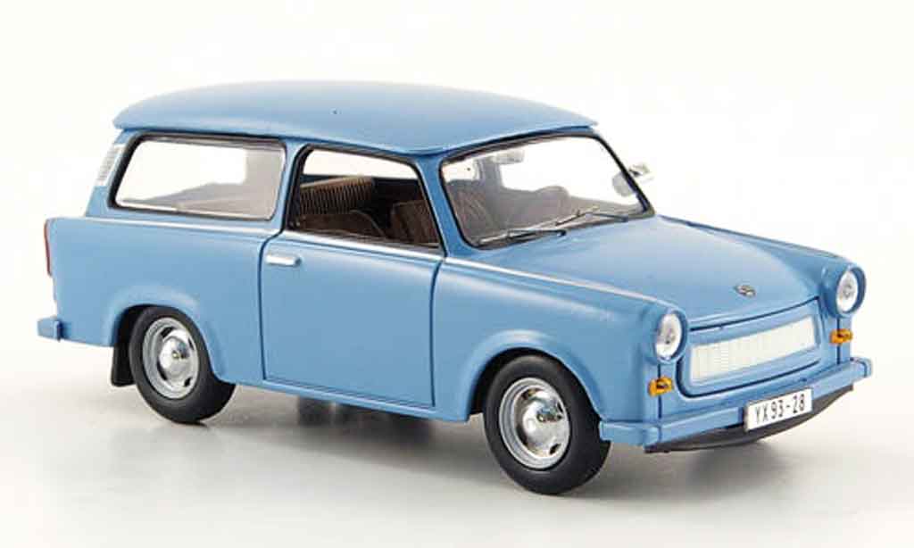 Trabant 601 1/43 IST Models Universal bleu 1965 miniature